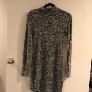 Long sleeve express dress